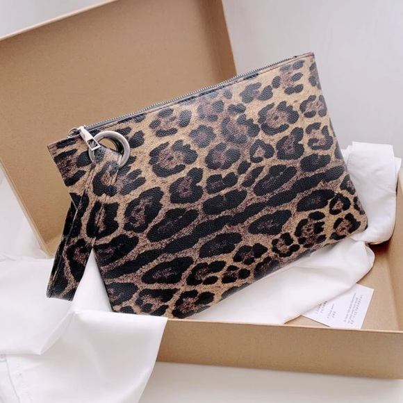 Accessories - Leopard Print Wristlet